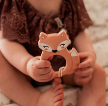 Load image into Gallery viewer, Fox Teether &amp; Clip-Peach
