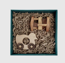 Load image into Gallery viewer, Handmade Wooden Toys Gift Box-Baby Duck &amp; Grzechotka Fieldfare Rattle
